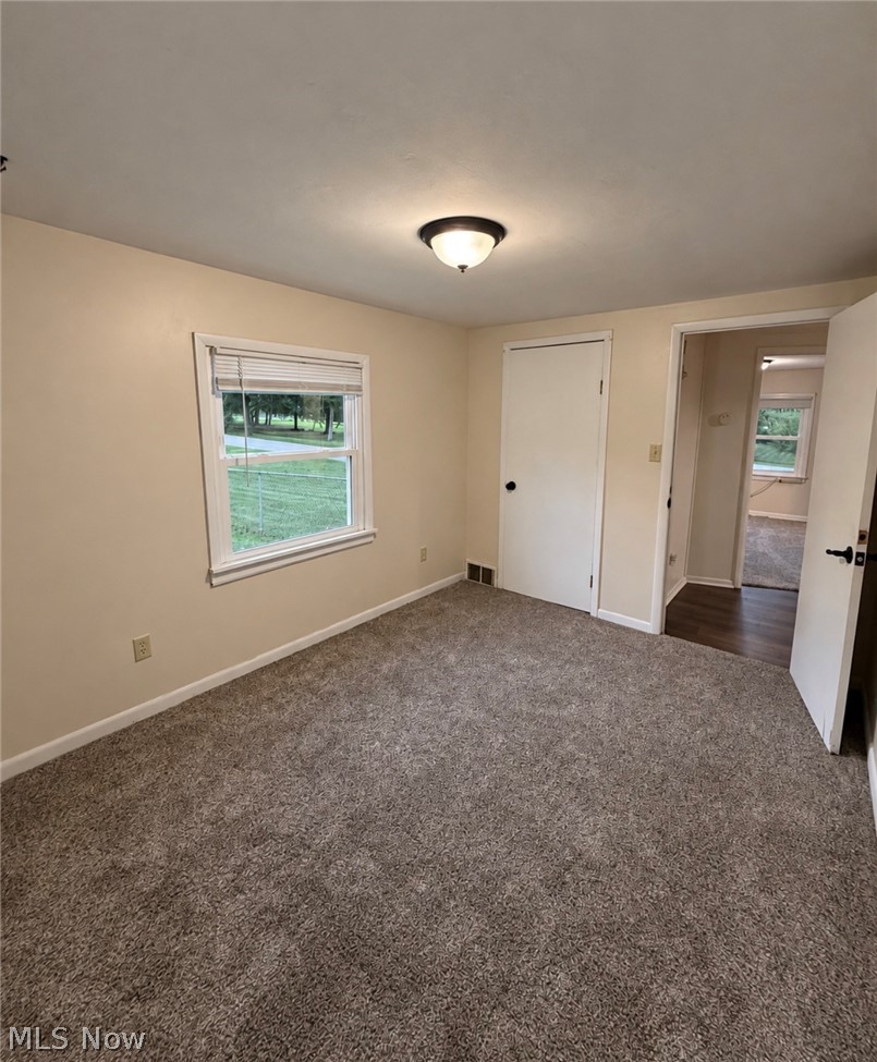8023 Columbus Road NE Louisville OH 44641