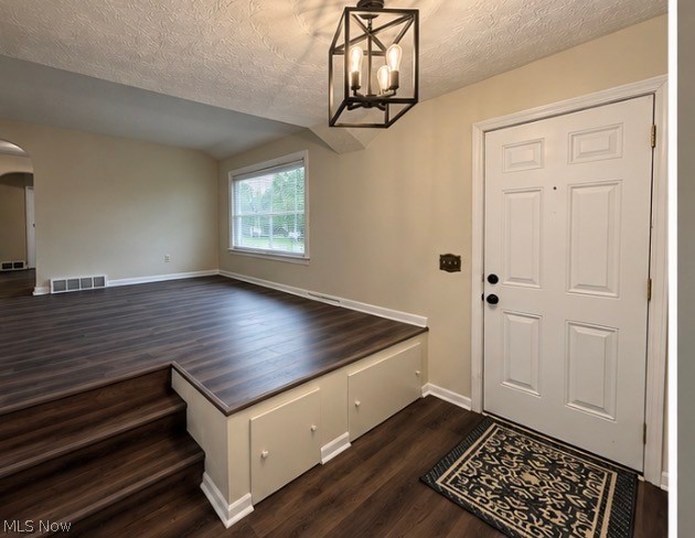 8023 Columbus Road NE Louisville OH 44641