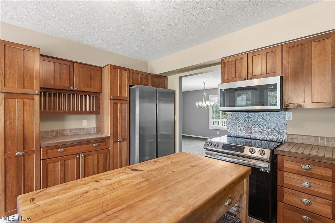 939 State Route 303 Streetsboro OH 44241