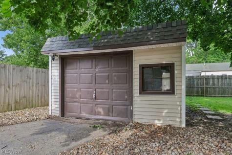 5624 Burns Road North Olmsted OH 44070