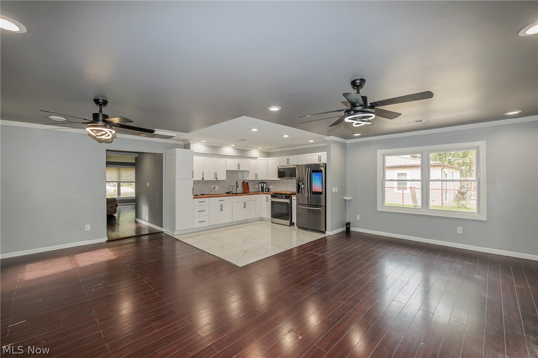 7371 Parma Park Boulevard Parma OH 44130