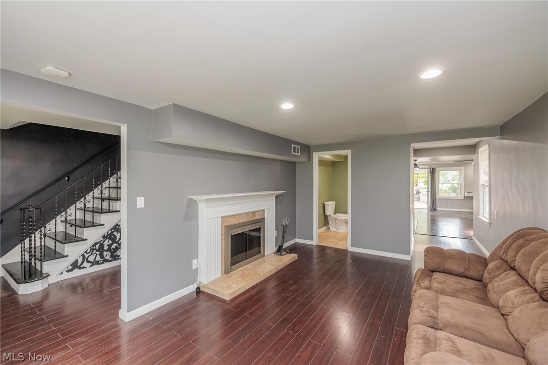 7371 Parma Park Boulevard Parma OH 44130