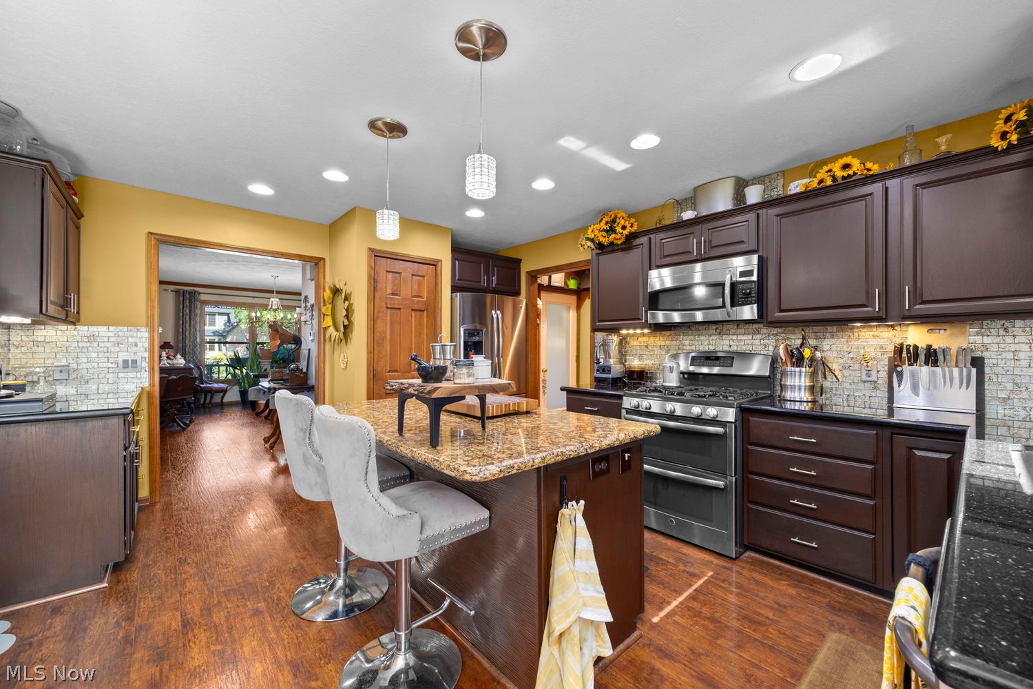 5315 New Haven Court Sheffield Village OH 44054
