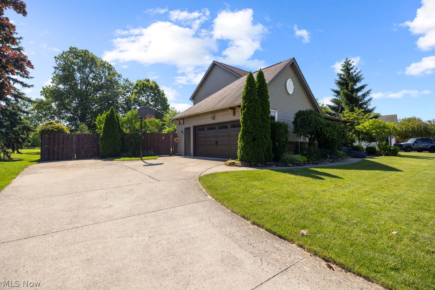 5315 New Haven Court Sheffield Village OH 44054