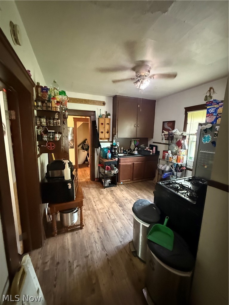 2406 Henninger Road Cleveland OH 44109