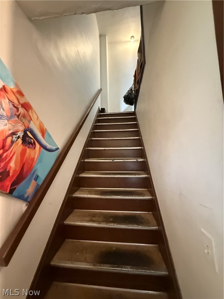 2406 Henninger Road Cleveland OH 44109