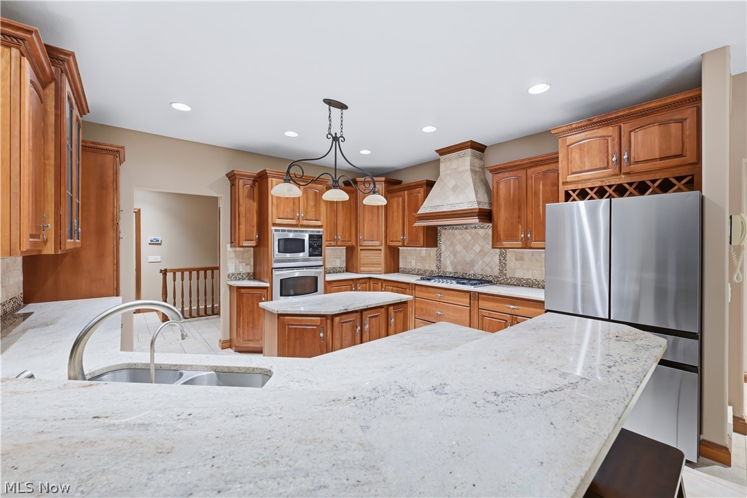 5560 Oak Hill Drive Warren OH 44481
