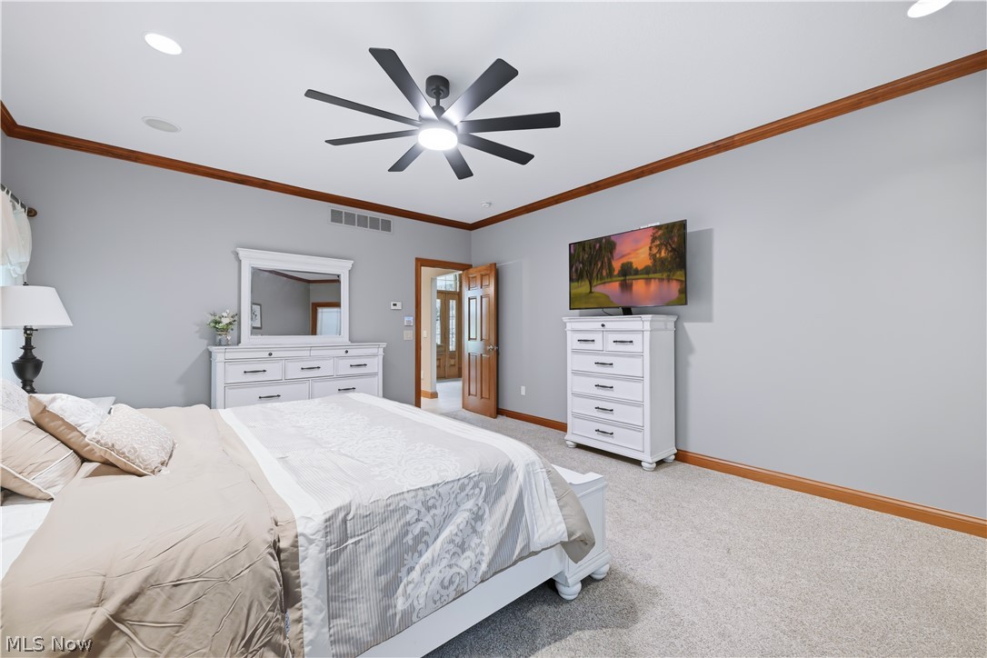 5560 Oak Hill Drive Warren OH 44481