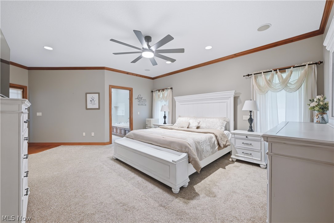 5560 Oak Hill Drive Warren OH 44481