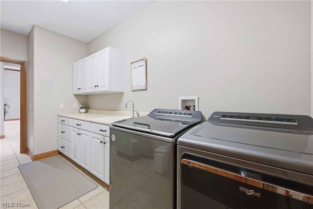 5560 Oak Hill Drive Warren OH 44481