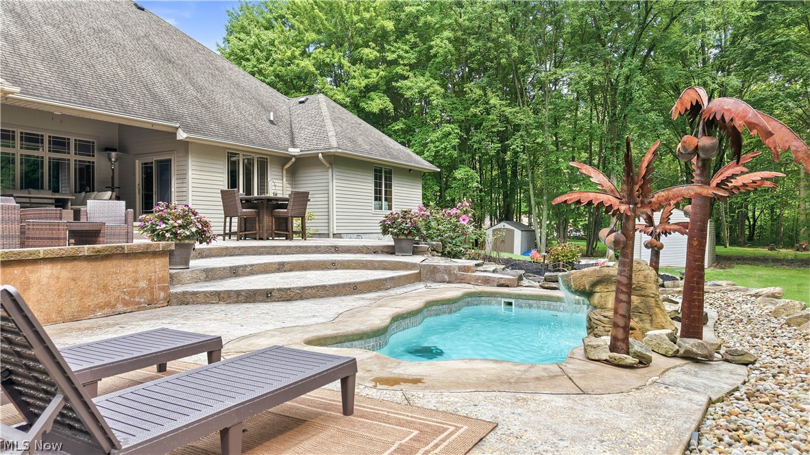 5560 Oak Hill Drive Warren OH 44481