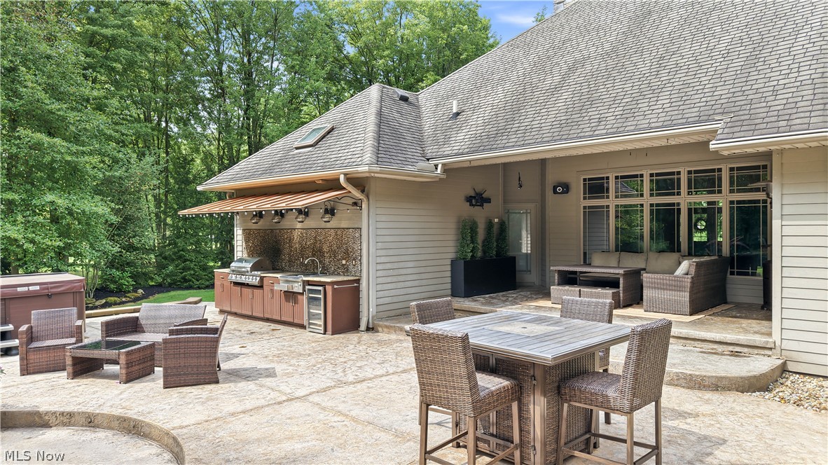 5560 Oak Hill Drive Warren OH 44481