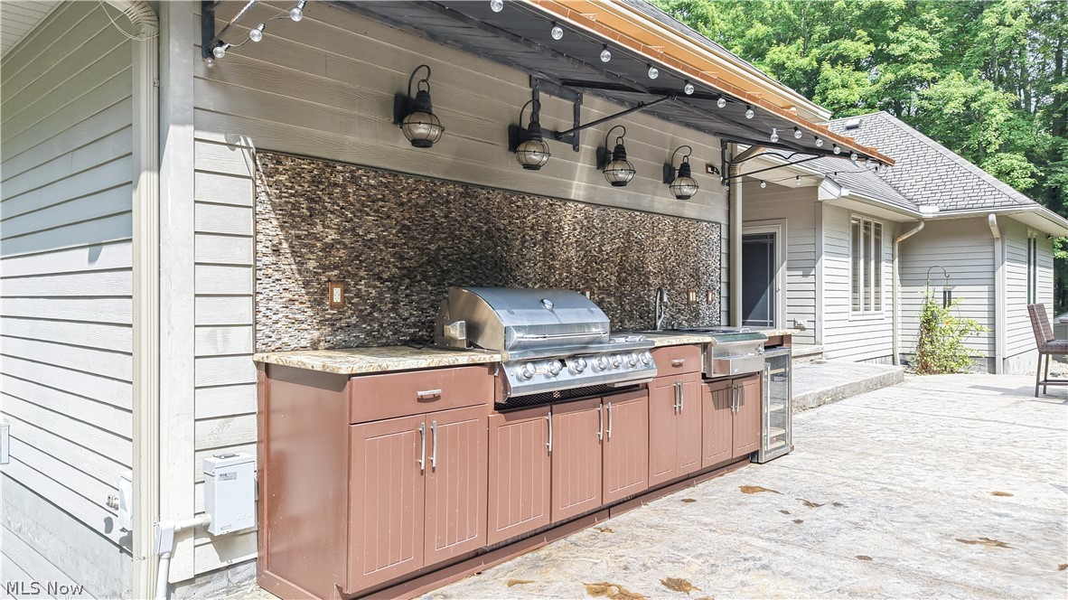 5560 Oak Hill Drive Warren OH 44481