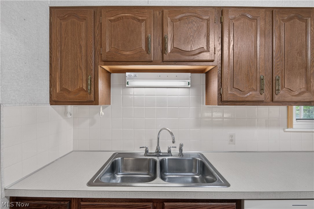 19811 Shakerwood Road Warrensville Heights OH 44122