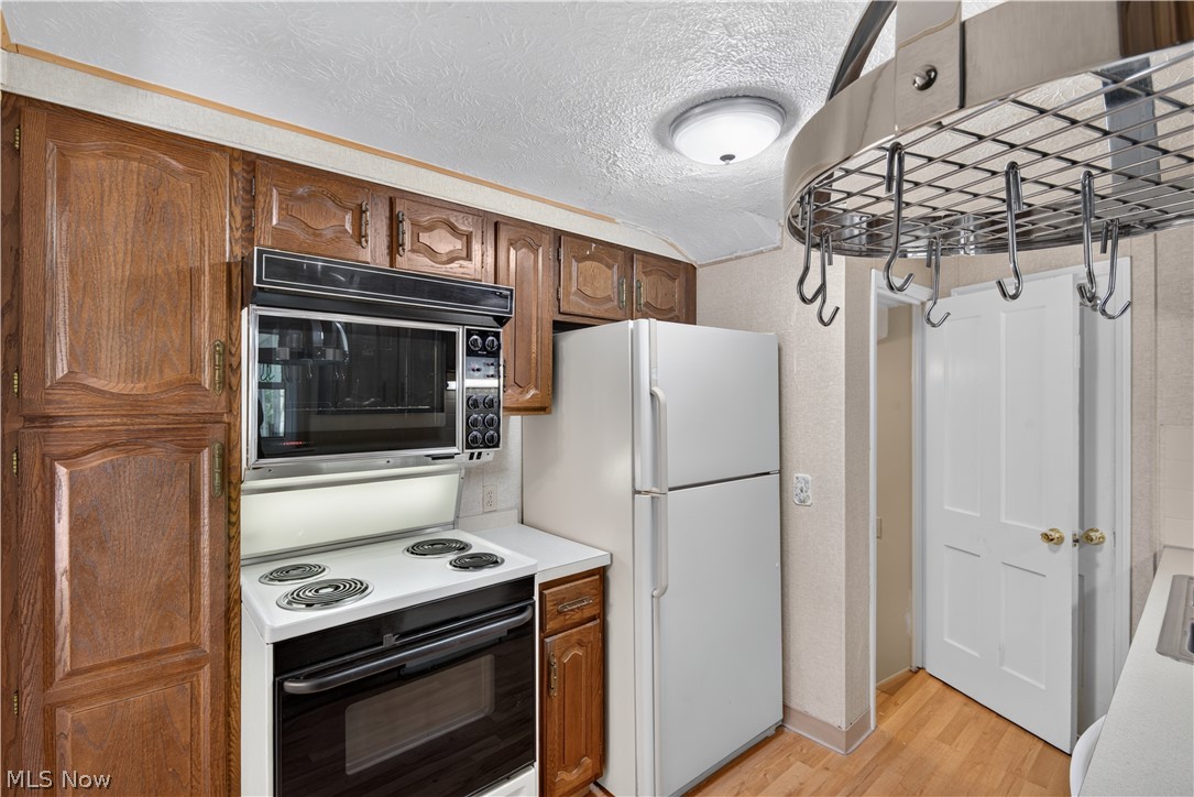 19811 Shakerwood Road Warrensville Heights OH 44122