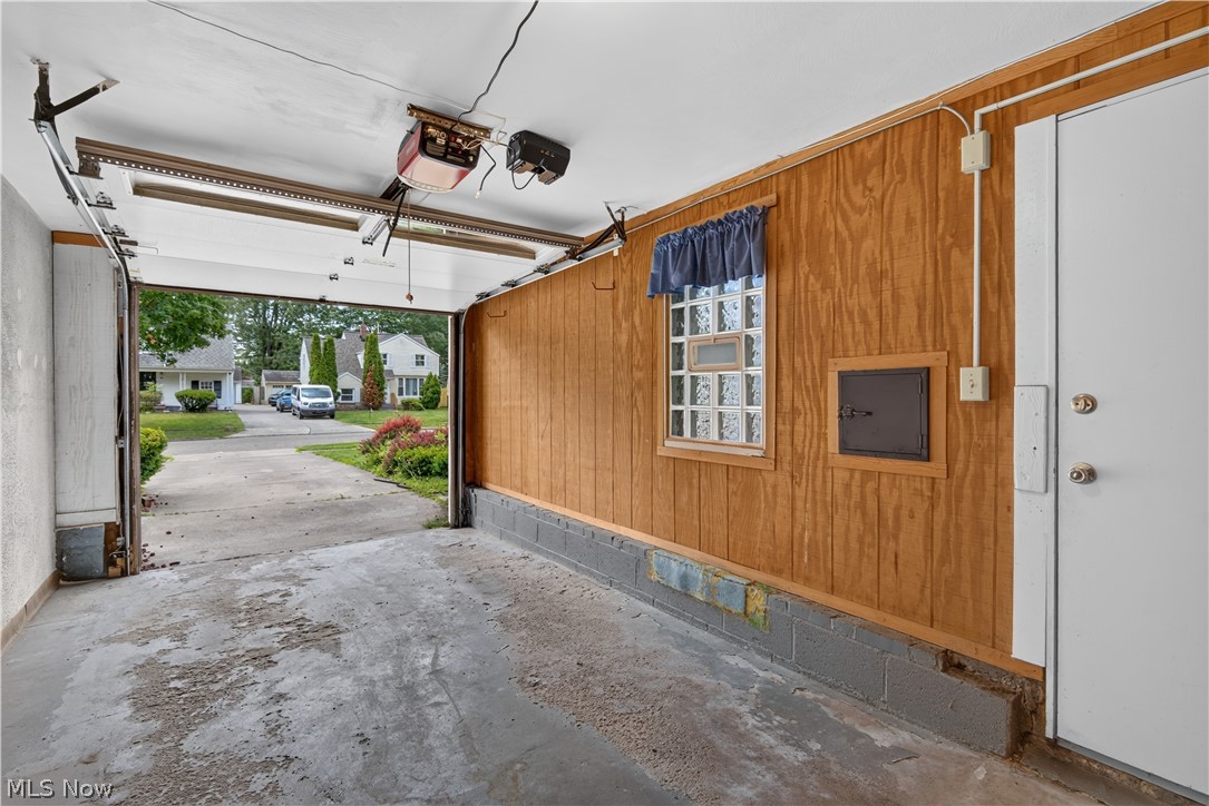 19811 Shakerwood Road Warrensville Heights OH 44122