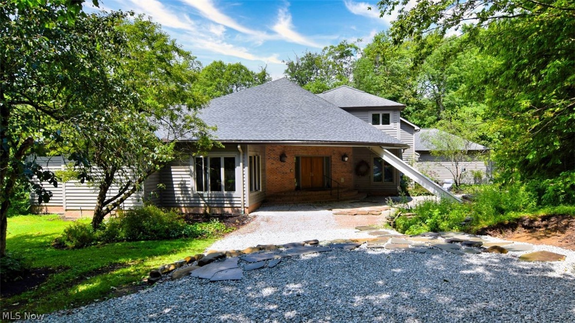 13540 Ledgebrook Lane Chagrin Falls OH 44022