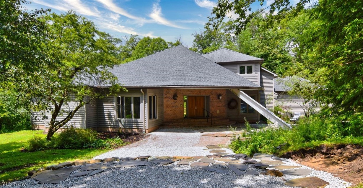 13540 Ledgebrook Lane Chagrin Falls OH 44022
