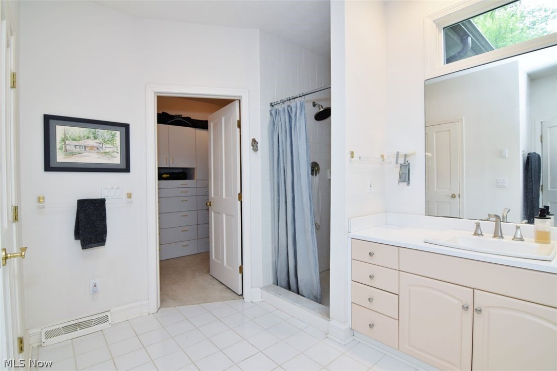 13540 Ledgebrook Lane Chagrin Falls OH 44022
