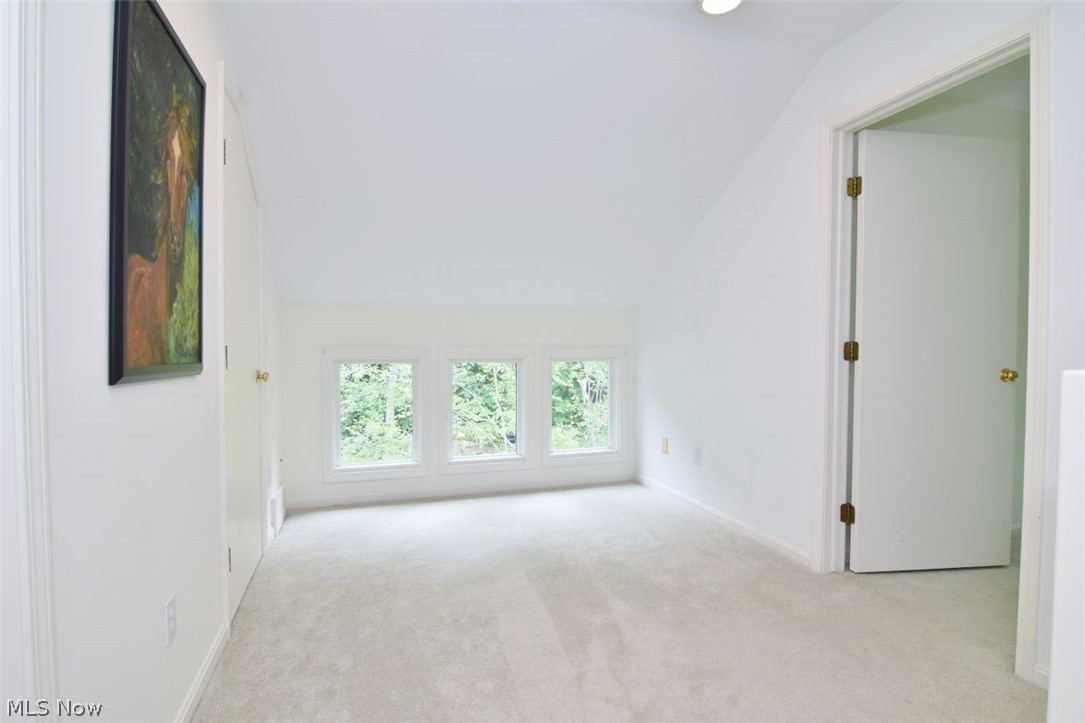 13540 Ledgebrook Lane Chagrin Falls OH 44022