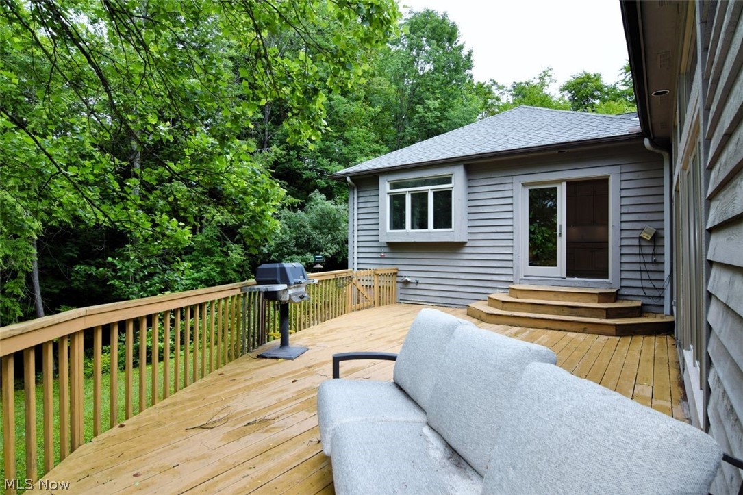 13540 Ledgebrook Lane Chagrin Falls OH 44022