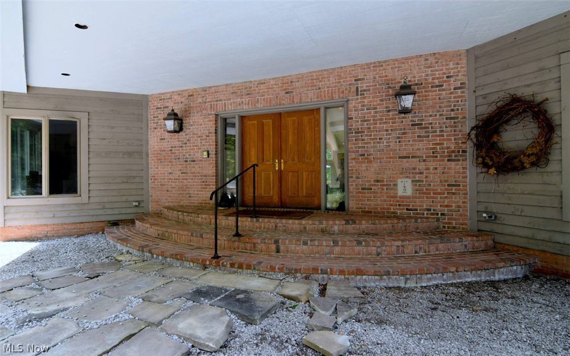 13540 Ledgebrook Lane Chagrin Falls OH 44022