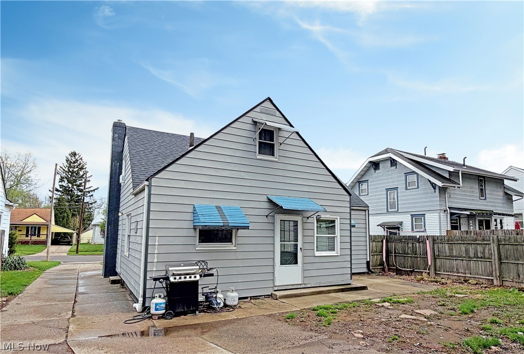 470 Sumatra Avenue Akron OH 44305