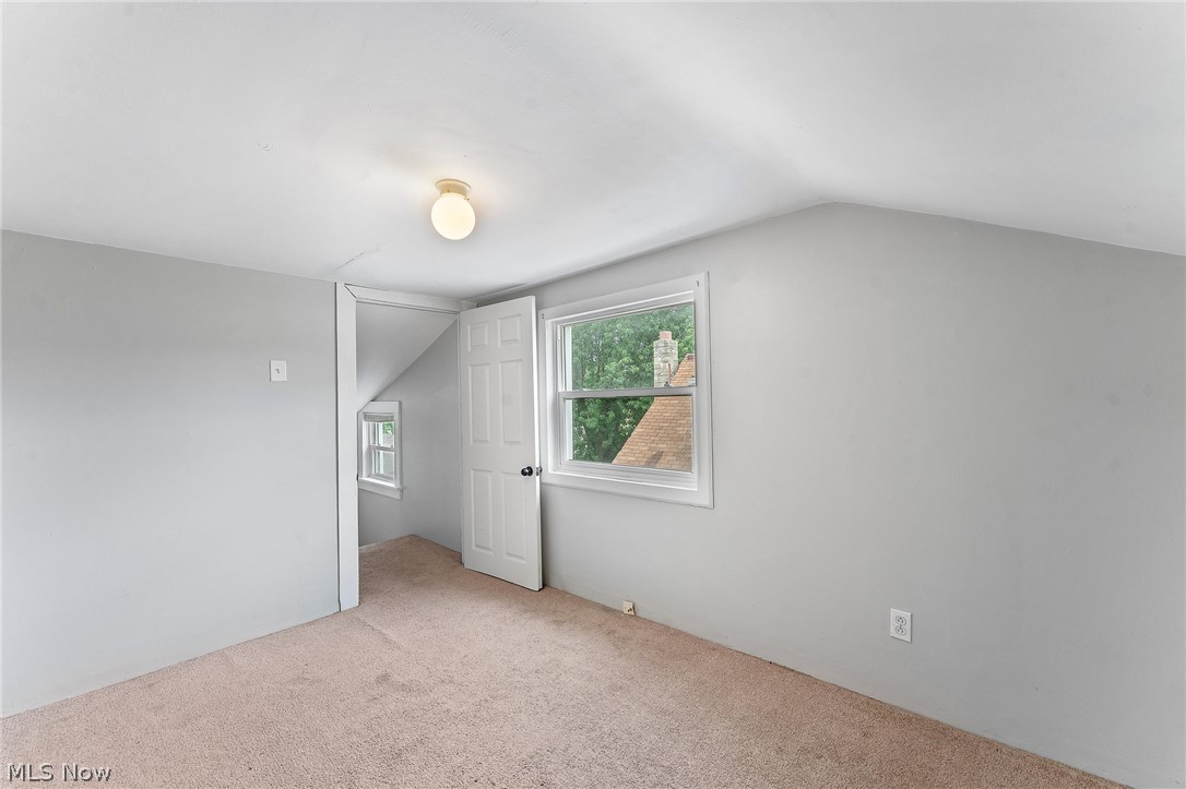 1518 Wakefield Avenue Youngstown OH 44514