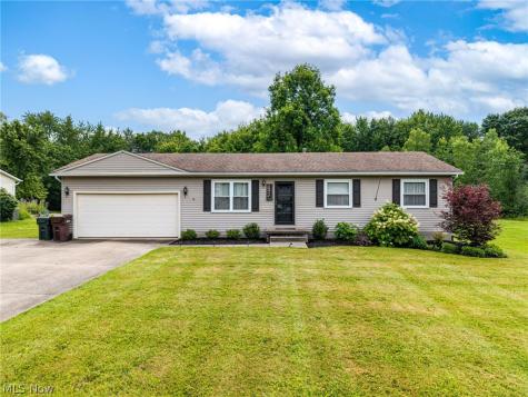 3312 Carper Avenue Akron OH 44312