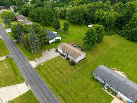 3312 Carper Avenue Akron OH 44312