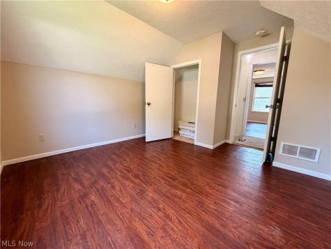 424 NE Shaw Avenue NE Massillon OH 44646