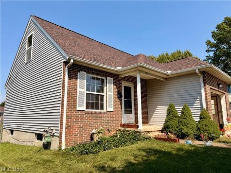 424 NE Shaw Avenue NE Massillon OH 44646
