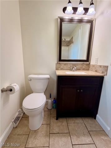 424 NE Shaw Avenue NE Massillon OH 44646