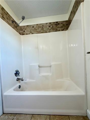 424 NE Shaw Avenue NE Massillon OH 44646