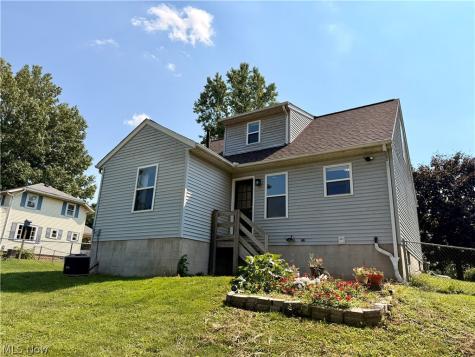 424 NE Shaw Avenue NE Massillon OH 44646