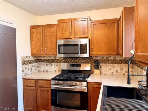 424 NE Shaw Avenue NE Massillon OH 44646
