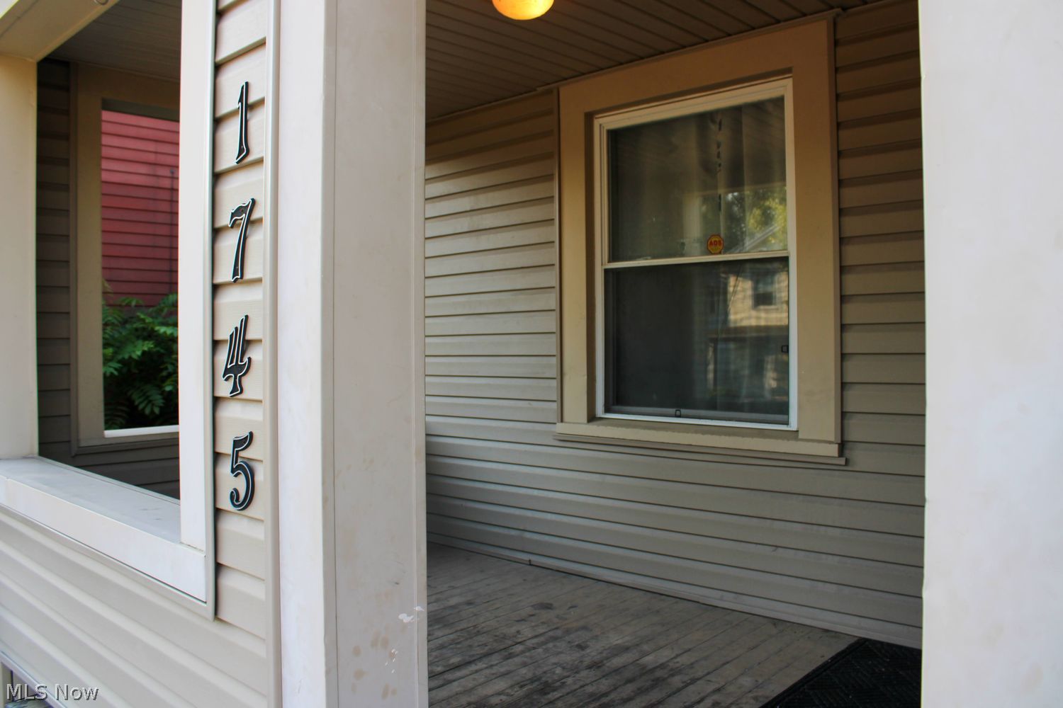 1745 Flint Avenue Akron OH 44305