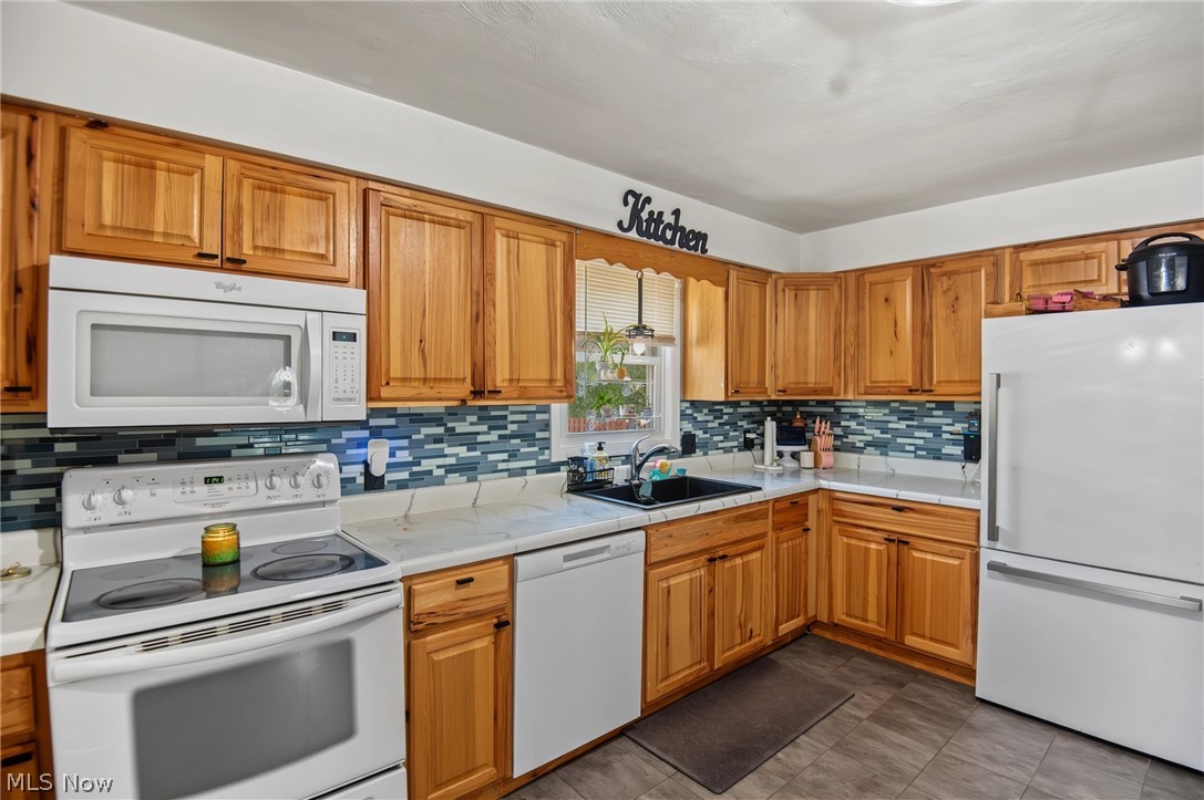 2426 Wilshire Drive Cortland OH 44410