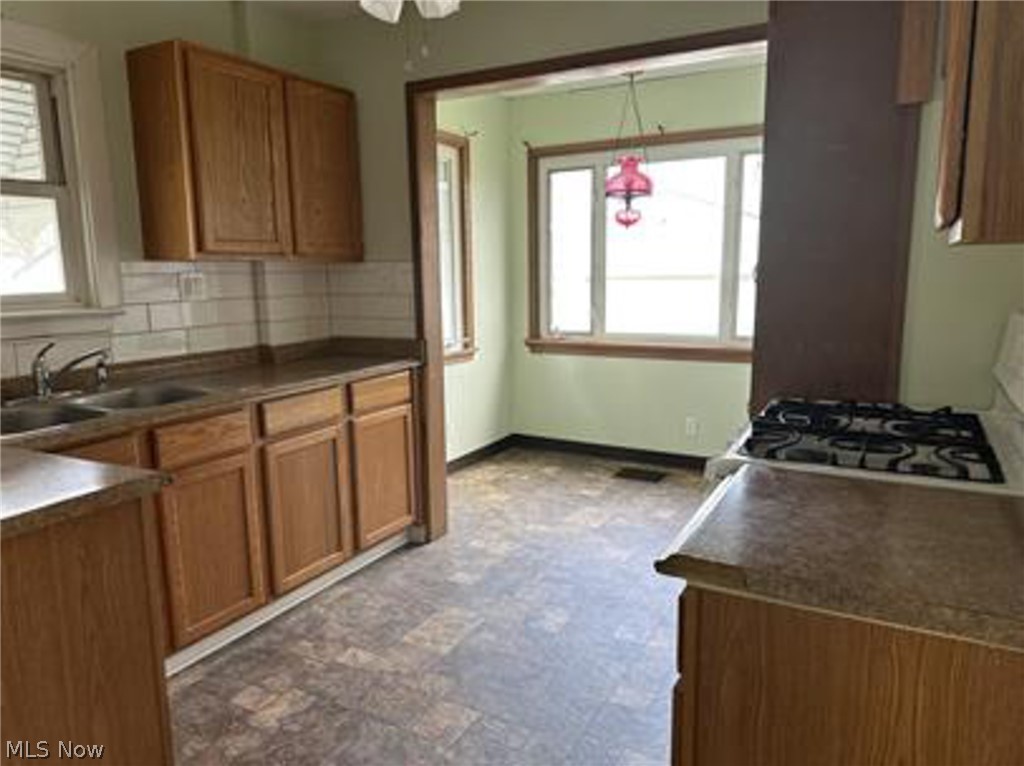 929 Jason Avenue Akron OH 44314