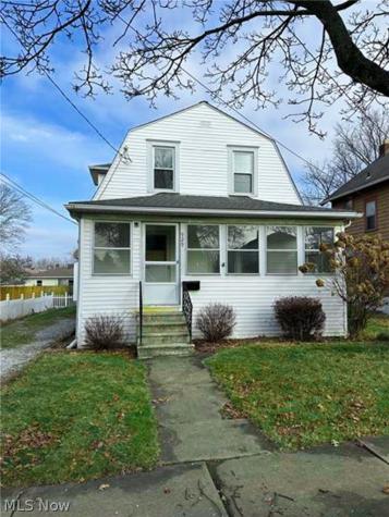929 Jason Avenue Akron OH 44314