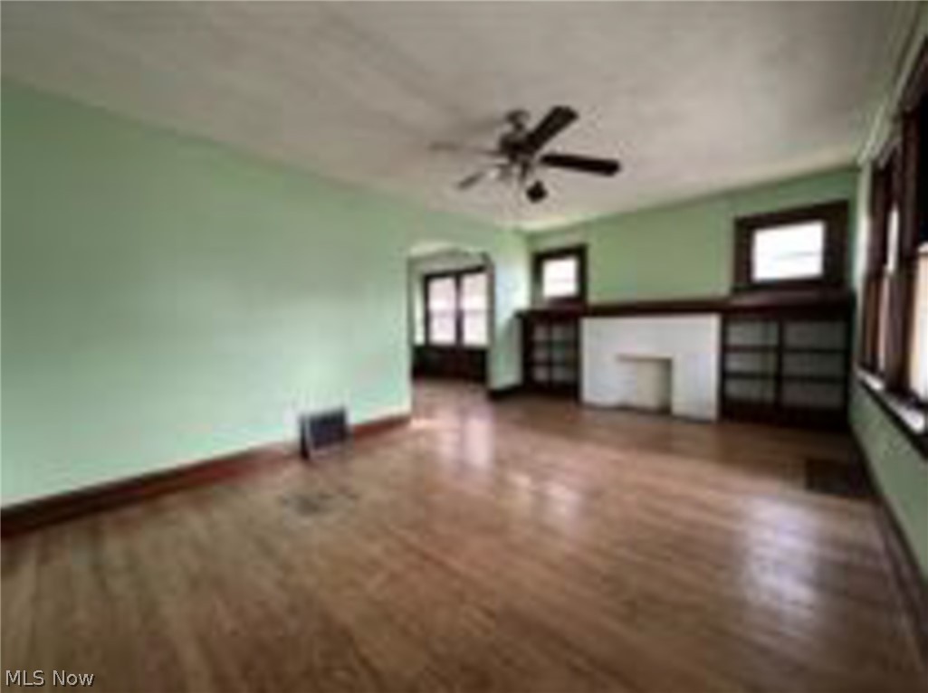 929 Jason Avenue Akron OH 44314