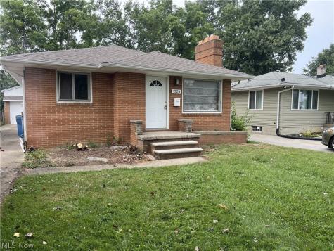 1524 W 23rd Street Lorain OH 44052
