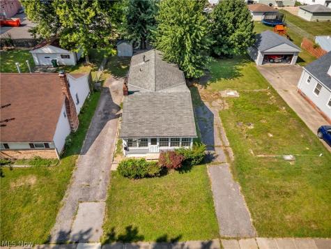 290 E 317th Street Willowick OH 44095