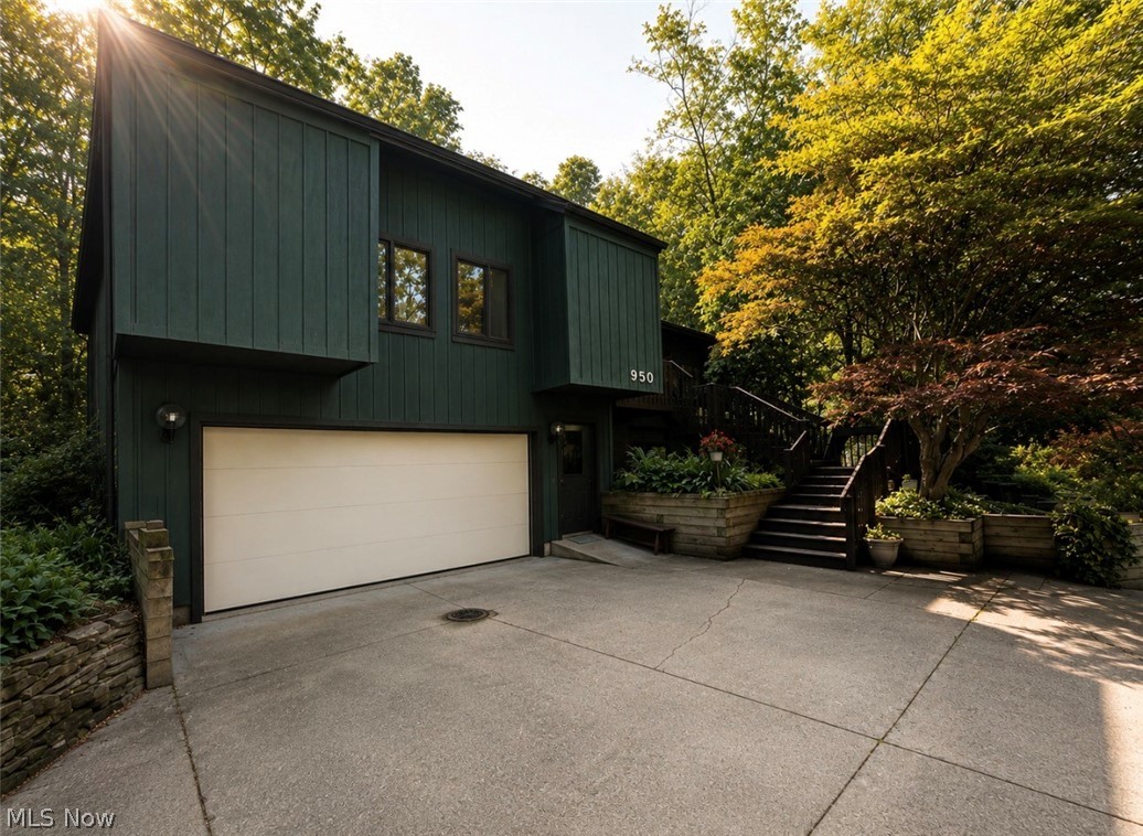 950 Kingswood Drive Akron OH 44313
