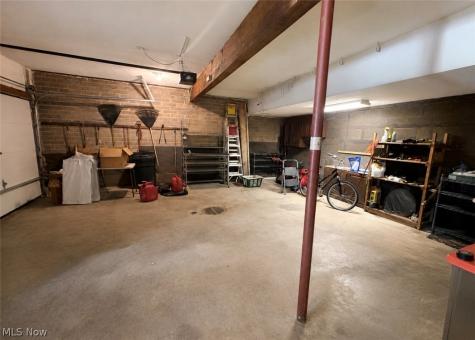 950 Kingswood Drive Akron OH 44313