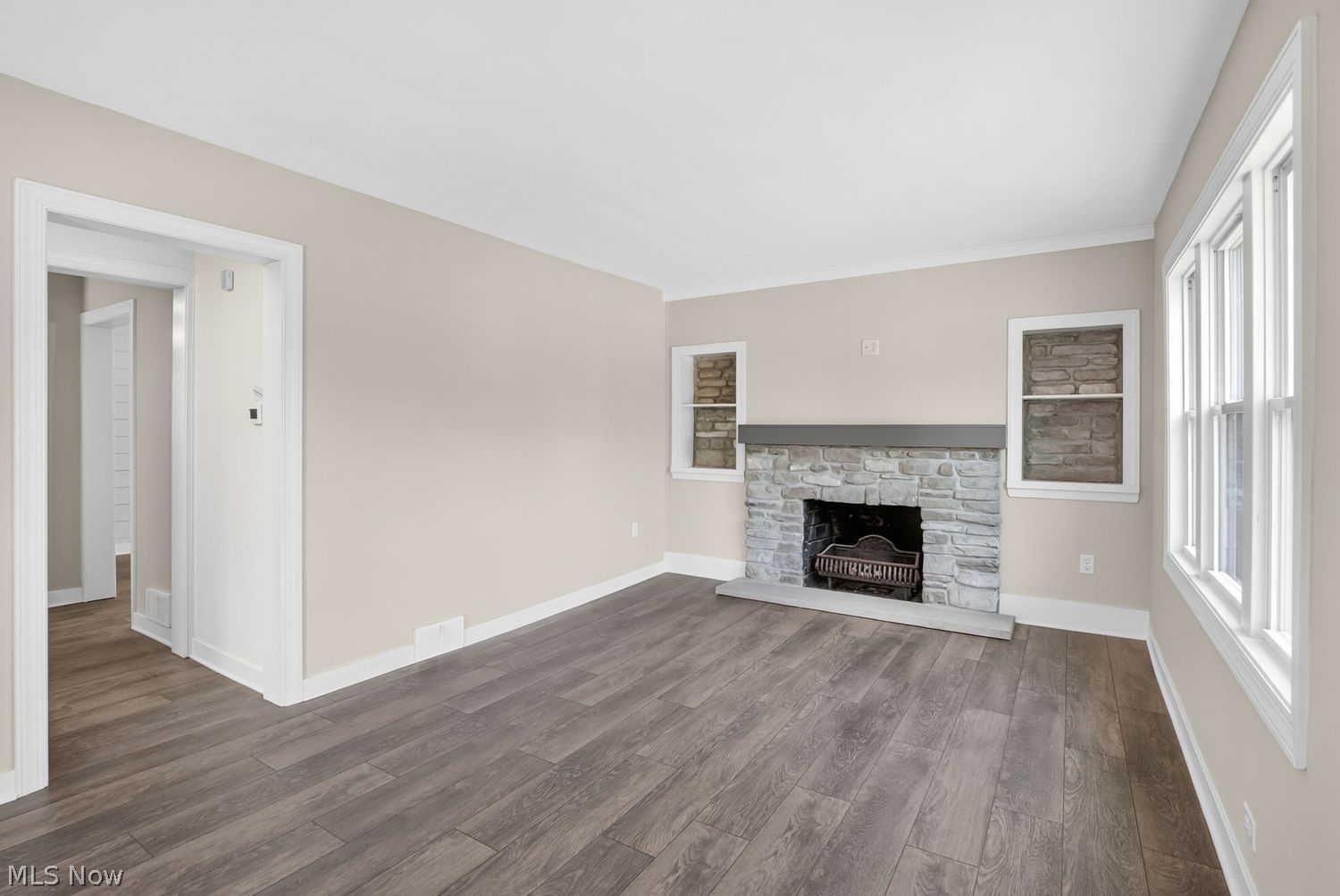 2562 Graham Avenue Akron OH 44312