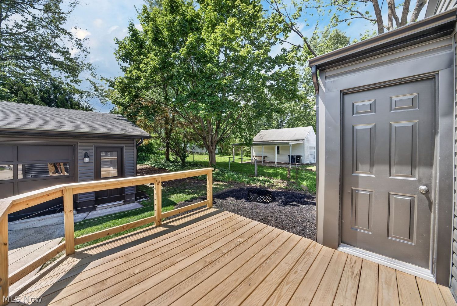 2562 Graham Avenue Akron OH 44312