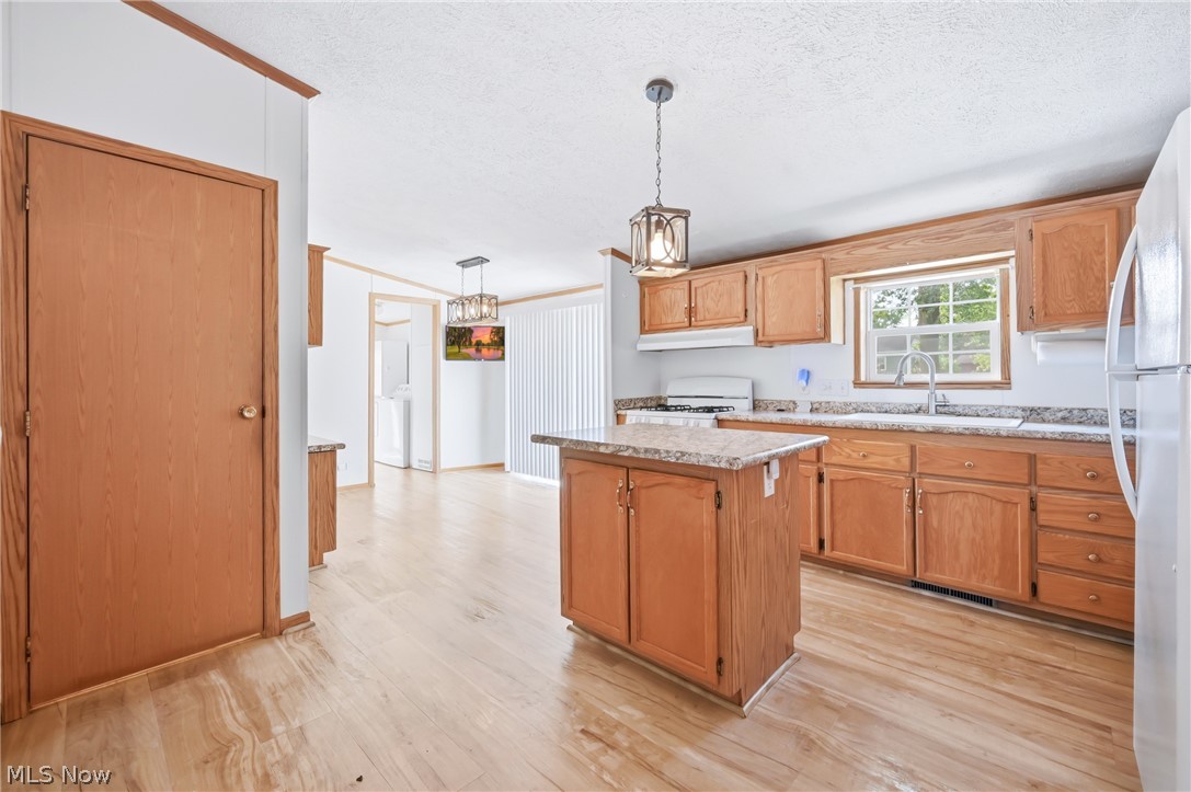 477 Erie Street Hubbard OH 44425