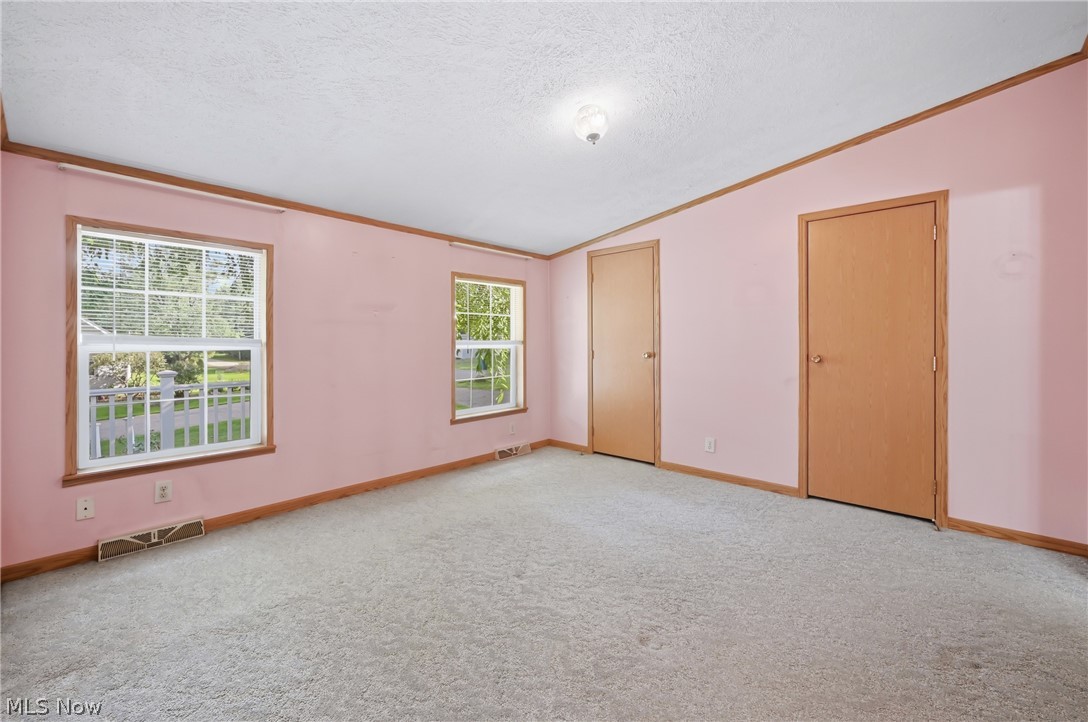 477 Erie Street Hubbard OH 44425