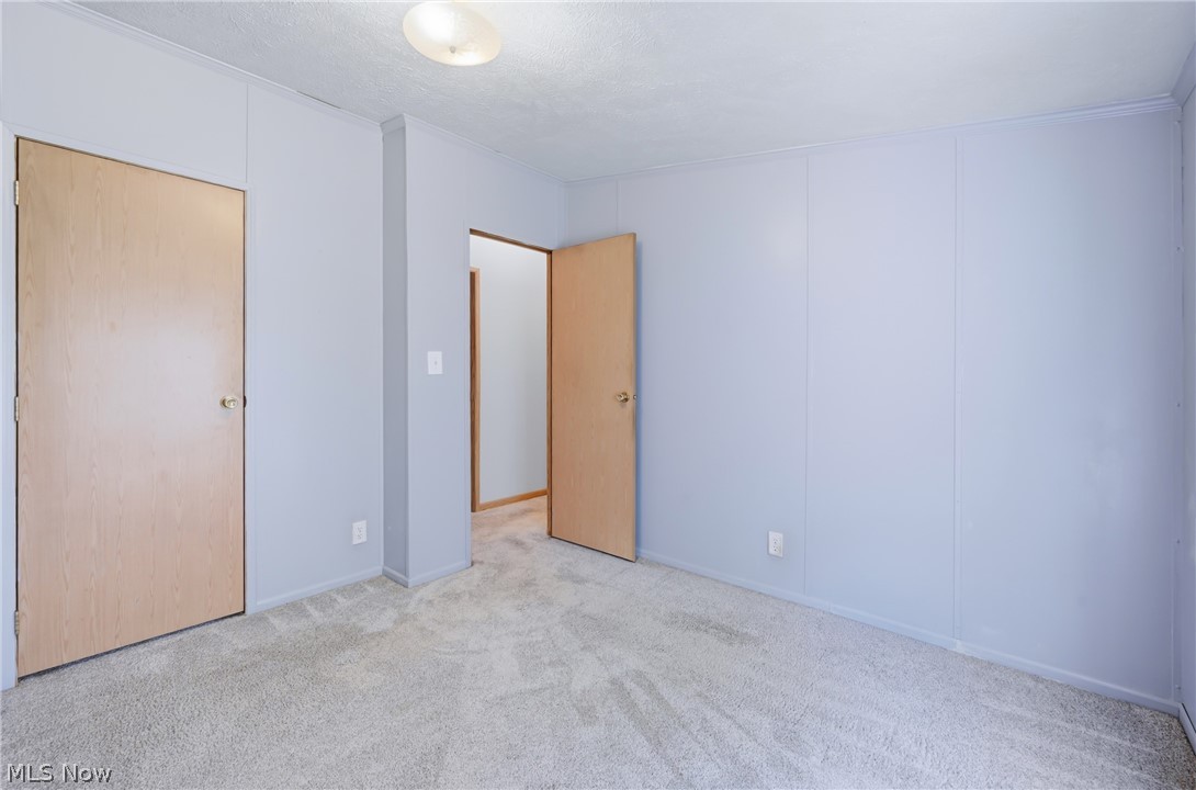 477 Erie Street Hubbard OH 44425